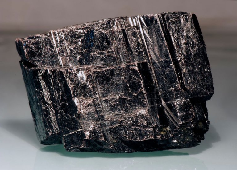 Black Tourmaline Crystal Meaning & Properties