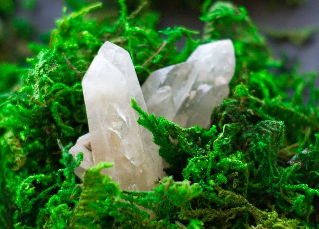 Clear Quartz Crystal Meaning & Properties