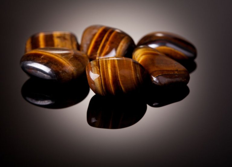 Tiger’s Eye Crystal Meaning & Properties